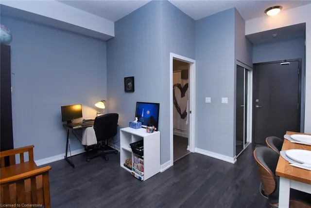 Additional image 18 of 1284 Guelph Line Unit 421