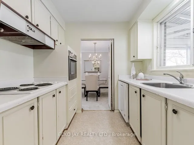 Additional image 11 of 14 Parfield Dr