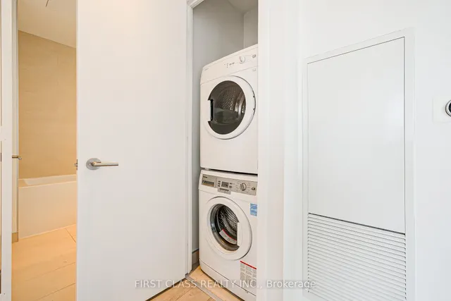 Additional image 21 of 185 Roehampton Ave Unit 1606