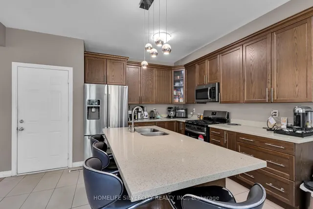 Additional image 10 of 38 George Robinson Dr