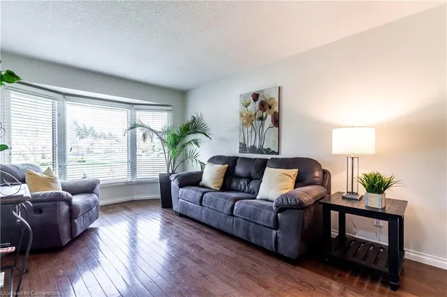 Additional image 6 of 112 Wexford Cres