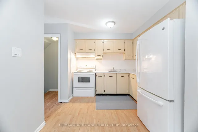 Additional image 12 of 961 Francis Rd Unit 4