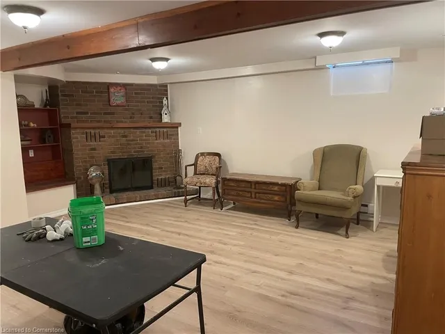 Additional image 23 of 56 Trailwood Cres