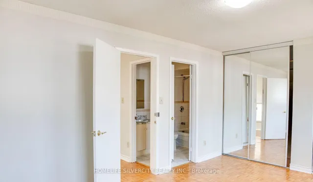 Additional image 3 of 54 Carnival Crt