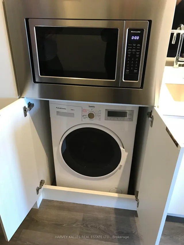 Additional image 6 of 215 Queen St Unit 1002