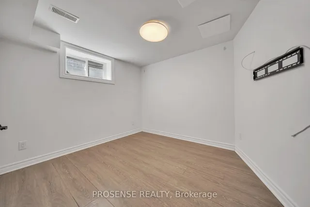 Additional image 27 of 8 Vanderbrent Cres