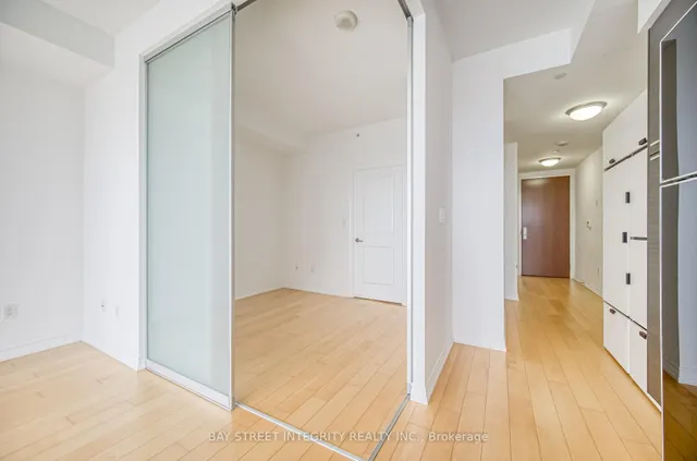 Additional image 14 of 386 Yonge St Unit 3414