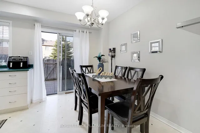 Additional image 17 of 41 Spadina Rd
