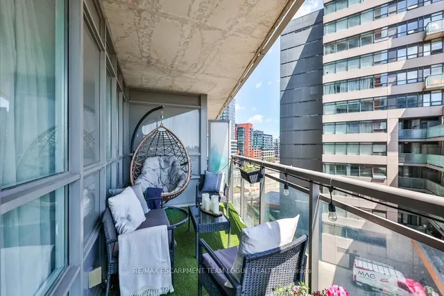 Additional image 27 of 38 Joe Shuster Way Unit 605