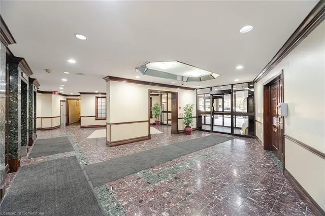 Additional image 35 of 627 The West Mall Unit 508