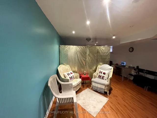 Additional image 23 of 71 Russett Ave