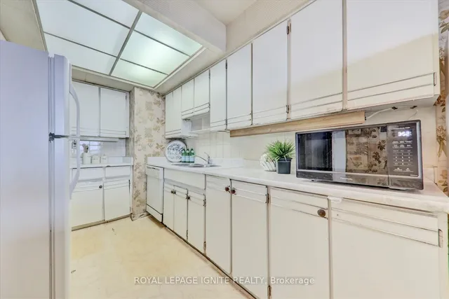 Additional image 11 of 121 Ling Rd Unit 1509