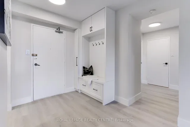 Additional image 3 of 362 The East Mall N/A Unit 304