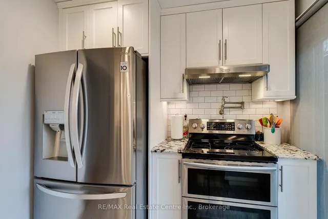 Additional image 18 of 775 Coulson Ave