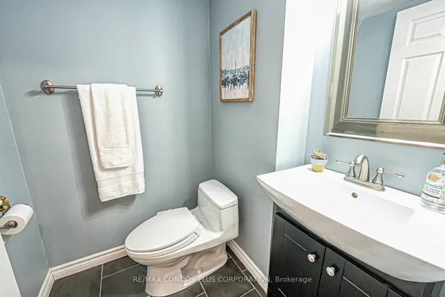 Additional image 15 of 736 Bay St Unit 1810