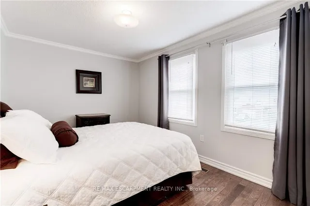 Additional image 23 of 2143 Clipper Cres