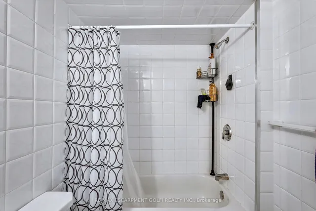 Additional image 19 of 1161 King St