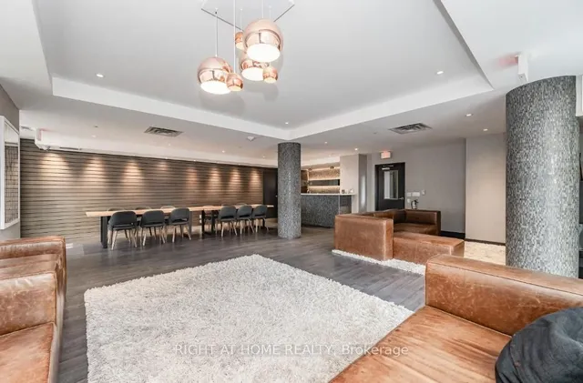 Additional image 34 of 85 Duke St Unit 405