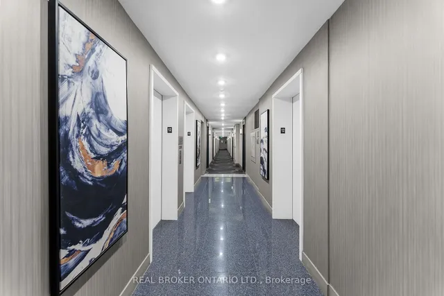 Additional image 8 of 250 Wellington St Unit 1227