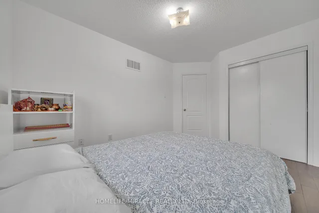 Additional image 35 of 93 Crystal Glen Cres