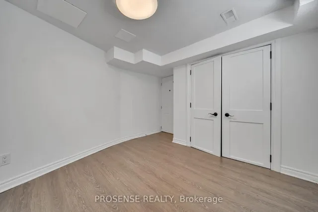 Additional image 26 of 8 Vanderbrent Cres