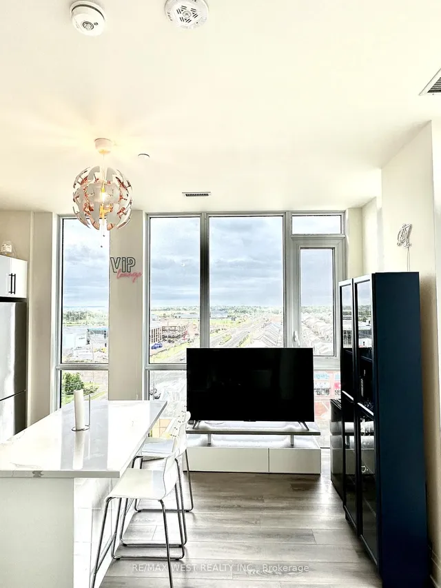 Additional image 16 of 509 Dundas St Unit 804