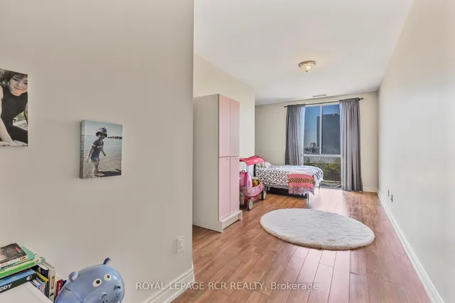 Additional image 34 of 10 Gateway Blvd Unit 521