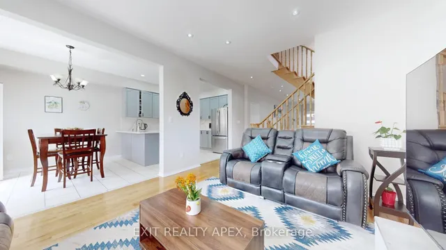 Additional image 9 of 77 Commodore Dr