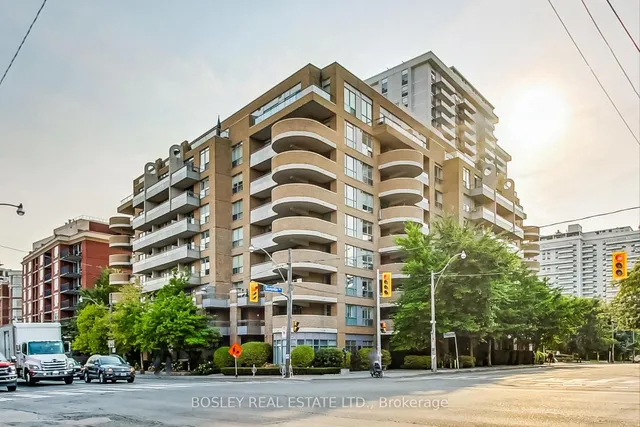 245 Davisville Ave Unit 207
