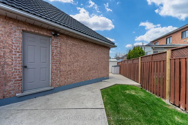 Additional image 39 of 34 Purdy Cres