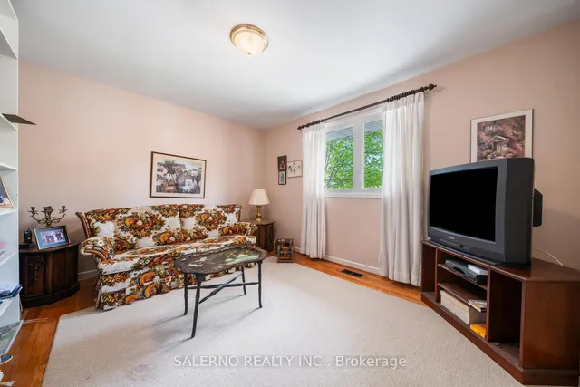 Additional image 29 of 26 Buxton Rd