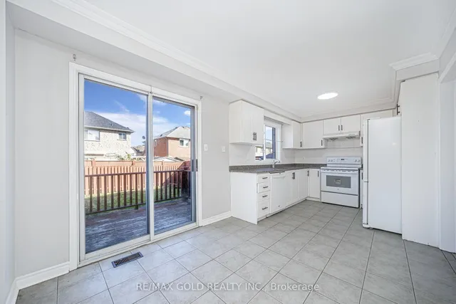 Additional image 19 of 170 Desert Sand Dr