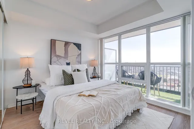 Additional image 7 of 830 Lawrence Ave Unit 1308