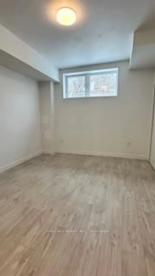 Additional image 6 of 180 Clonmore Dr