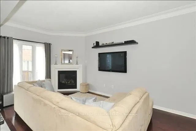 Additional image 5 of 8 Edhouse Ave