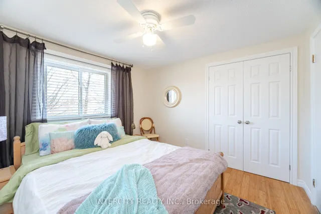 Additional image 31 of 35 Lower Canada Cres