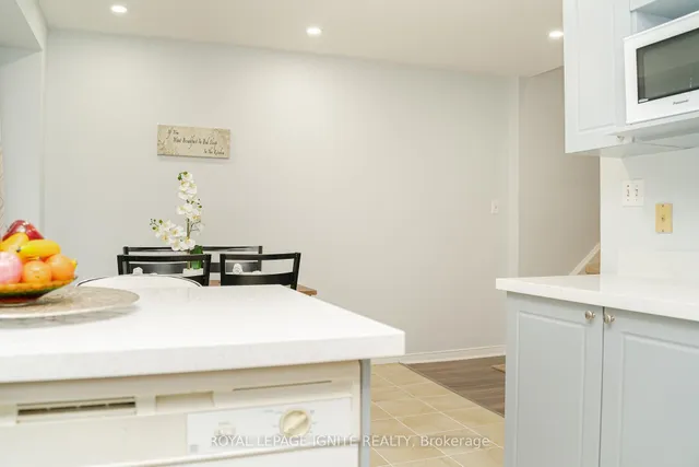 Additional image 15 of 1480 Britannia Rd Unit 14