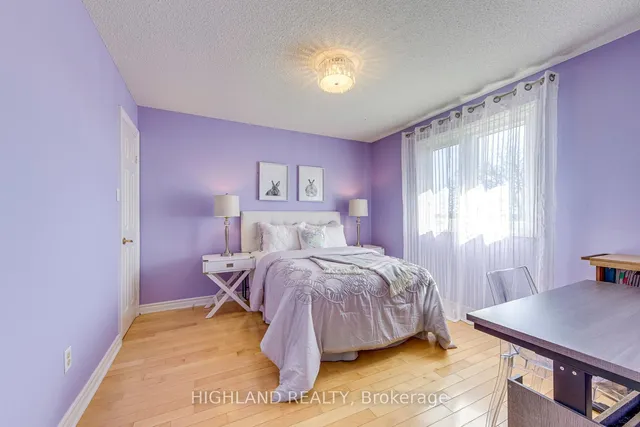 Additional image 33 of 1012 Glenbrook Ave