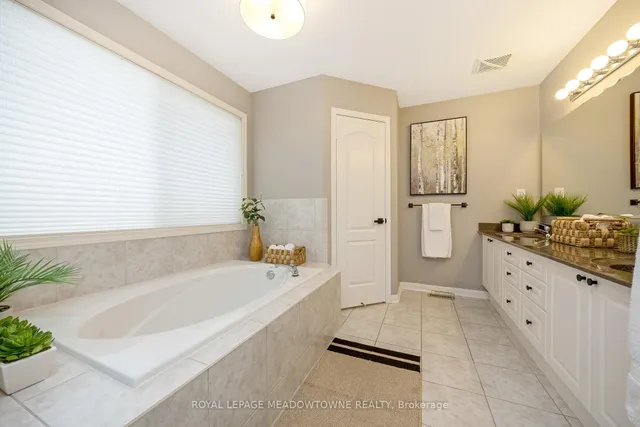 Additional image 31 of 1414 Hearst Blvd