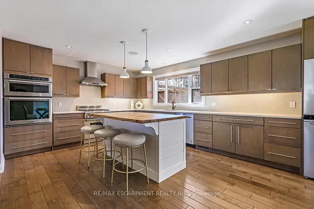 Additional image 15 of 585 Deborah Cres