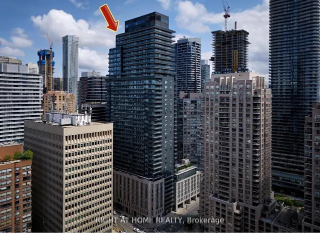 Additional image 33 of 955 Bay St Unit 2702