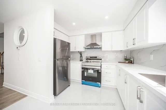 Additional image 18 of 126 Sandyshores Dr