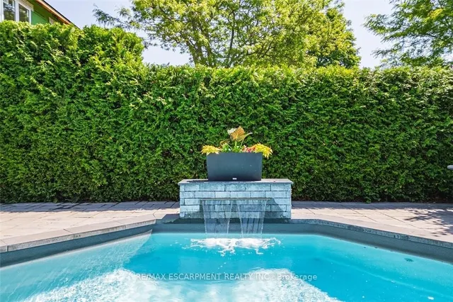 Additional image 37 of 56 Oakley Crt