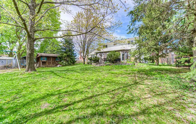 Additional image 39 of 92 Pinehurst Cres