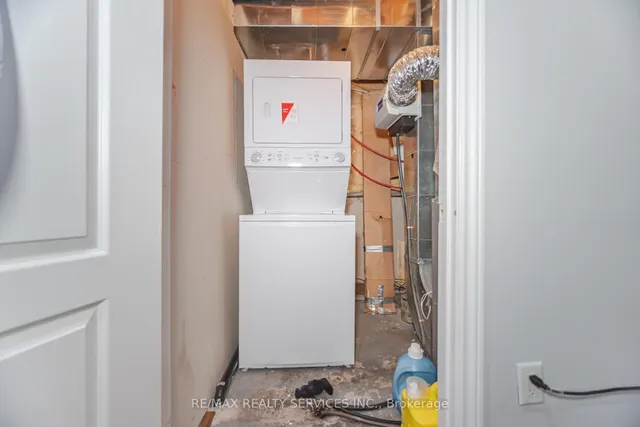 Additional image 39 of 69 Harbourtown Cres