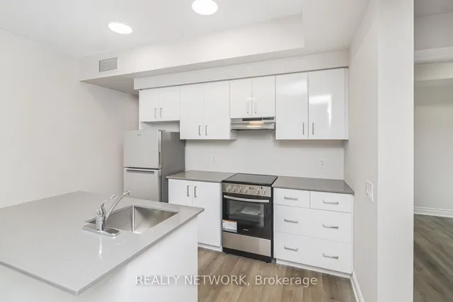 Additional image 15 of 261 King St Unit 3D-304