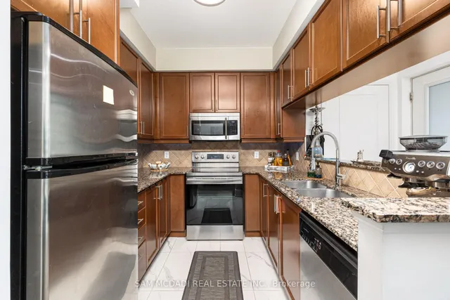 Additional image 15 of 90 Absolute Ave Unit Th119