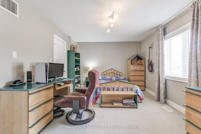 Additional image 22 of 18 Flanders Rd