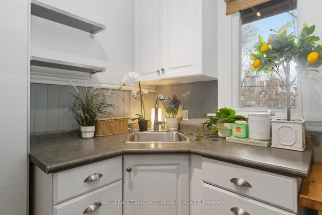 Additional image 11 of 23 Kenneth Ave