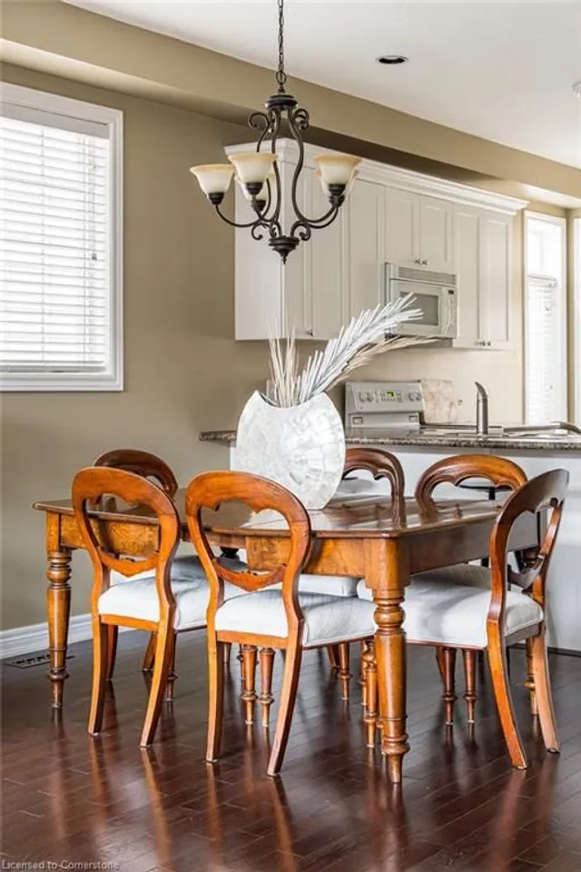 Additional image 13 of 15 Goldenview Crt